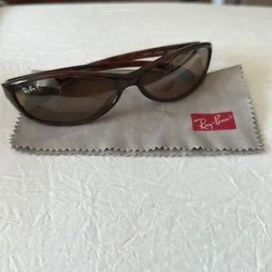 Ray-Ban | Accessories | These Vintage Raybans Are Great They  display picture 1